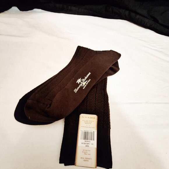 Men’s Tommy Bahama Brown Fishbone Dress Socks - Picture 3 of 4